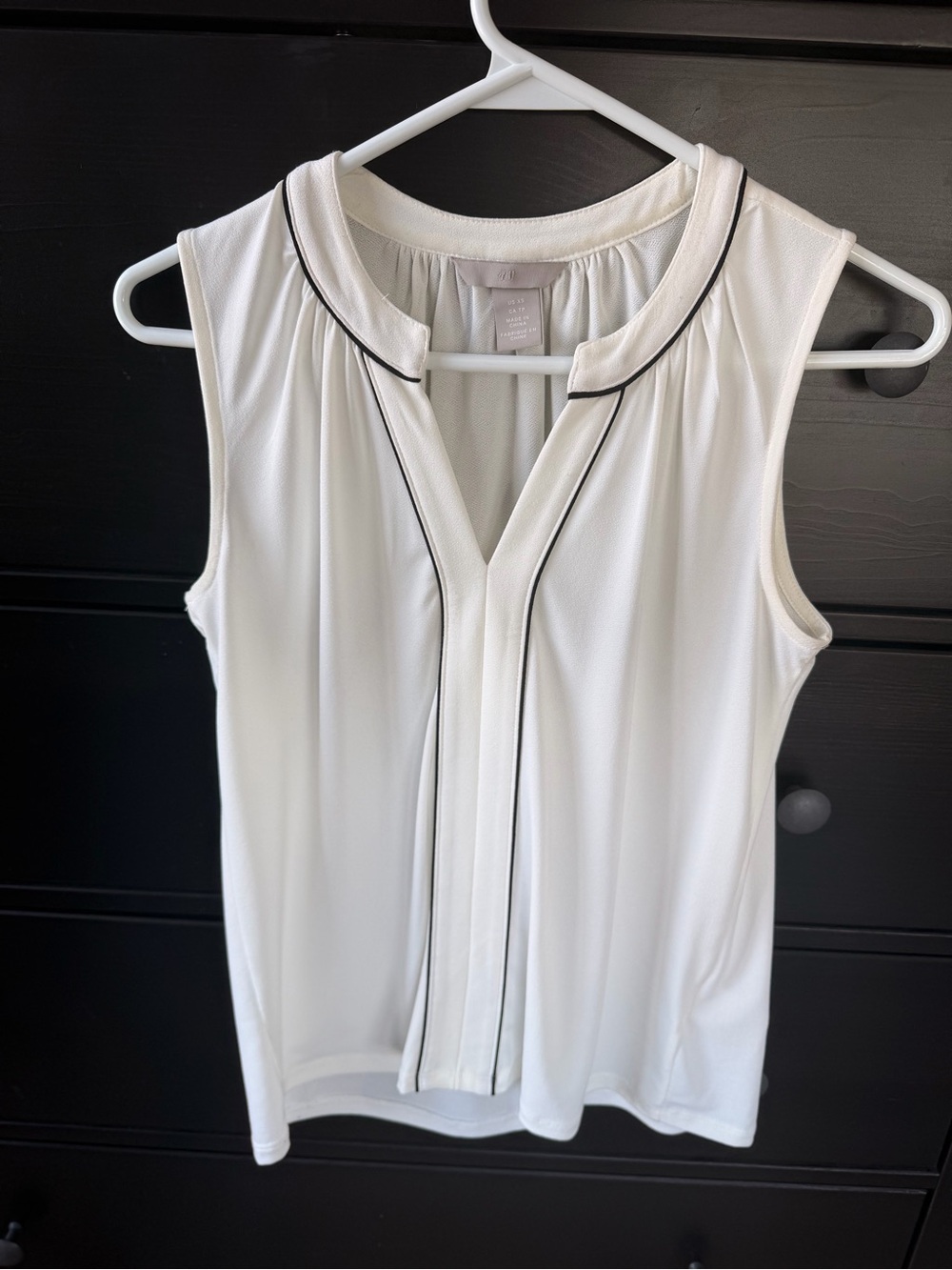 H&M White Sleeveless Blouse with Black Trim